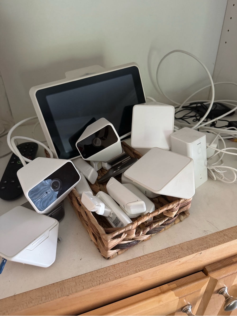 Xfinity White Home Security Camera & Smart Hub Set